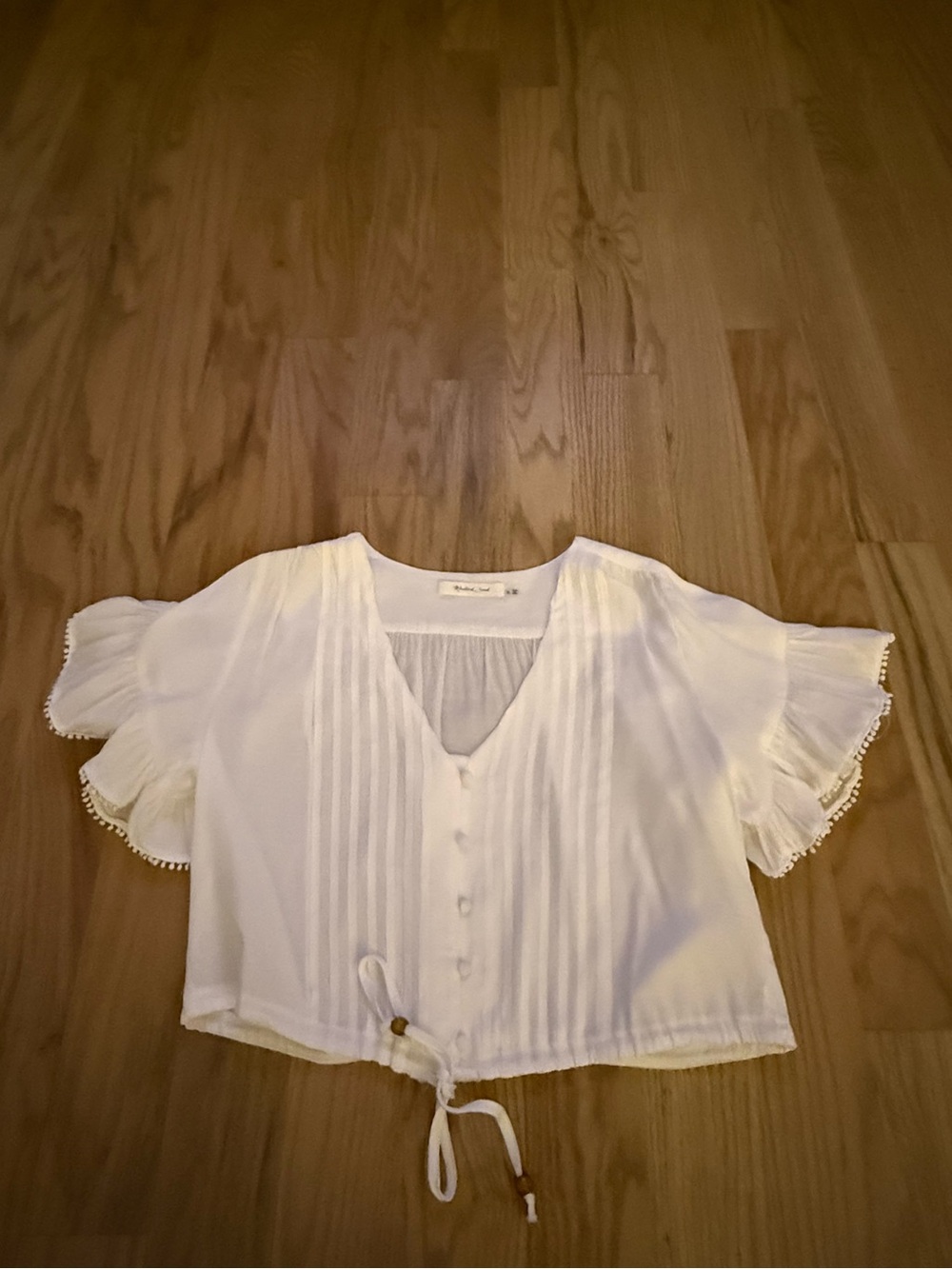 Mustard Seed White V-Neck Pintuck Button Front Top with Tie